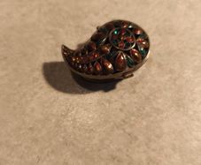 Metal Bean sheaped small trinket box with lid