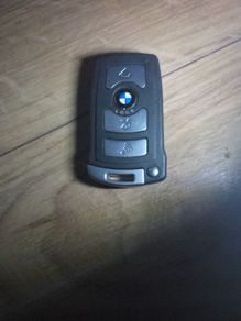 3 car keys uncoded