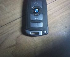 3 car keys uncoded