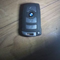 3 car keys uncoded