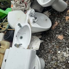 Free Toilets , Wash Hand Basins , bath