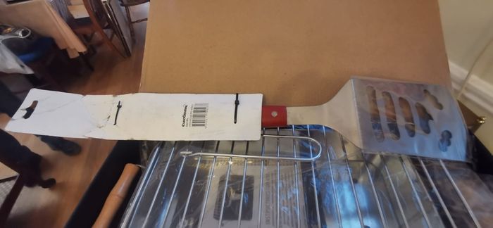 For garden or park picnic, The barbecue is brand new.  L.32XW.20XH.20CM