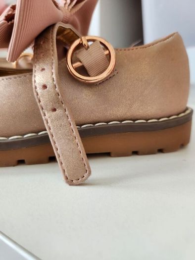 Girls footwear