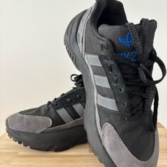 Adidas ZX 22 Boost sneakers