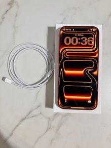 iPhone 17 Pro Max Cosmic Orange 256GB