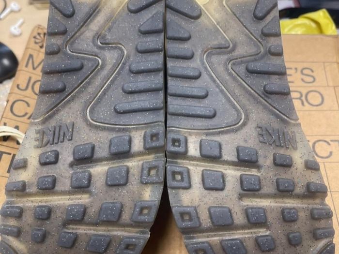 Nike Air Max 90 X Undefeated trainers (Limited edition)
