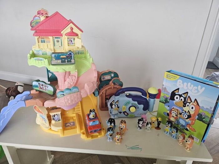 Bluey toy set