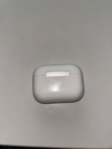 Apple AirPods Pro 2nd Gen USB C MagSafe Charging Case
