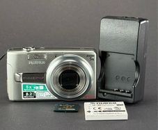 Fujifilm FinePix J50  compact digital camera