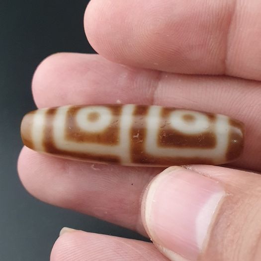 Antique 4 Eyes Himalayan Tibetan Agate Dzi Bead Amulet