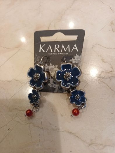 Selection  Of Earrings   - Different Styles & Colours - Costume -  Jewellery