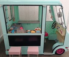 Generation doll ice cream truck