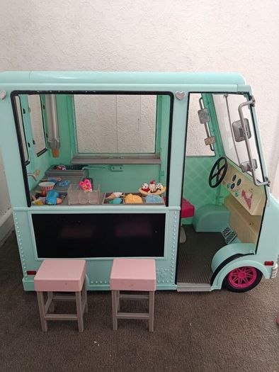 Generation doll ice cream truck