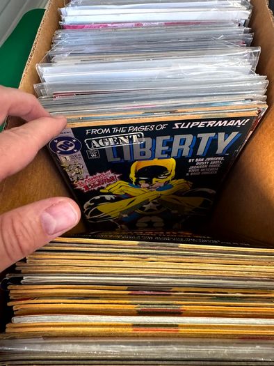 DC Long Comic Box w 250 comics for Sale