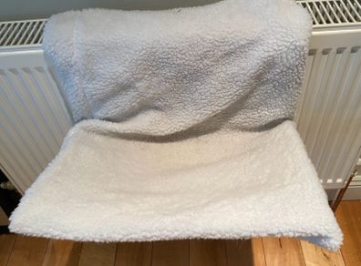 Cat or Small Dog Radiator Bed (Dublin/Bray/Wexford)