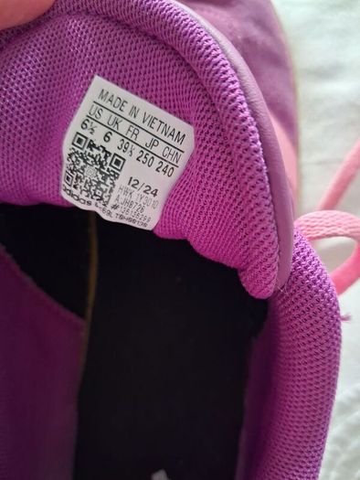 Adidas Runners Size 6 Pink