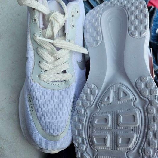 Ladies Trainers