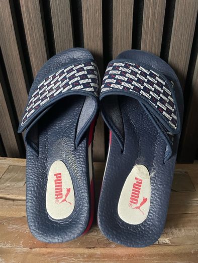 sliders size UK 2-3 Puma