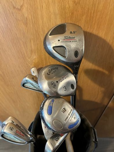 Full beginner golf set Titleist and Wilson with bag and golf balls