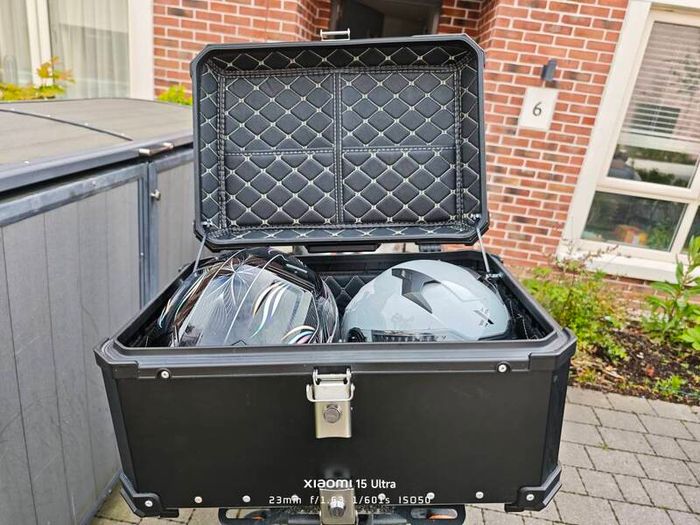 65 liter motorbike top box