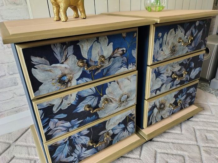 Bedside Lockers