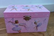 musical jewellery box