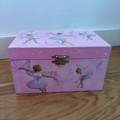 musical jewellery box