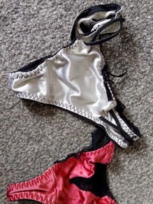 thongs size xs