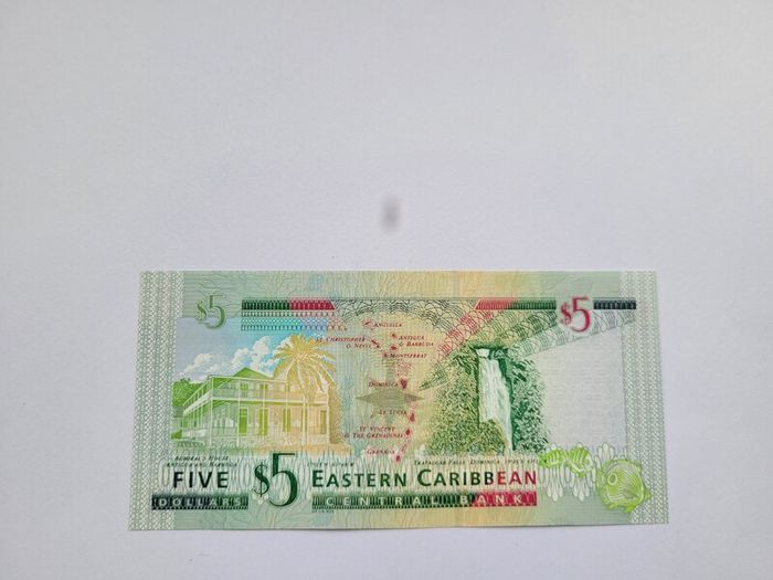 Caribbean 5 Dollars 2008, UNC - - F notes