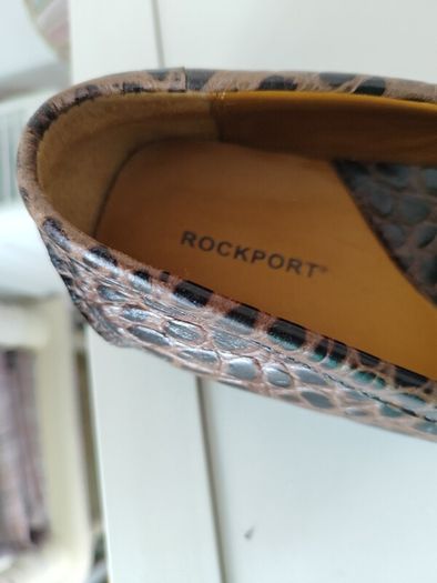 Ladies Shoes size 5.5lovel