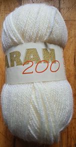 200g Tivoli Aran 200 Wool, White.