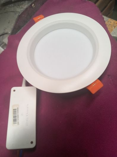 6 Down Lights Prelux Led energy saver ip20 Rated