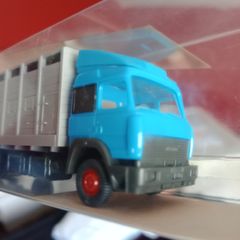 IVECO Livestock truck model with trailer