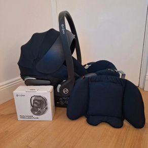 Cybex cloud Z2 i-Size Car Seat + Newborn Inlay