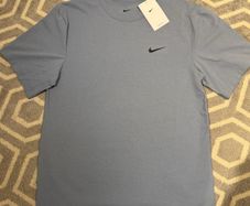 Nike T-shirt