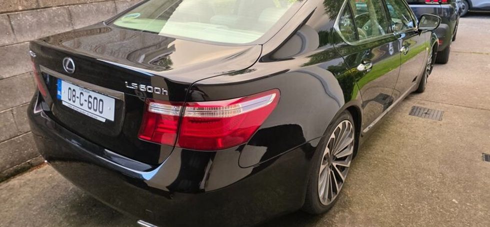Lexus LS 600h