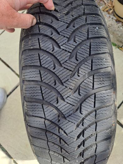 4 Michelin Alpine A4
