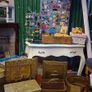 Vintage hammered brass fireside items.. Image 3