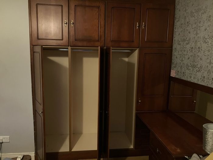 Built-in wardrobes / dressing table
