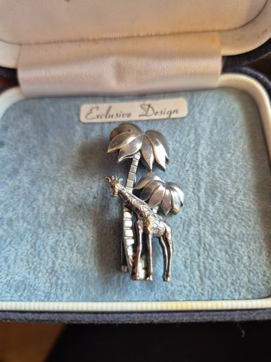 Vintage Brooch
