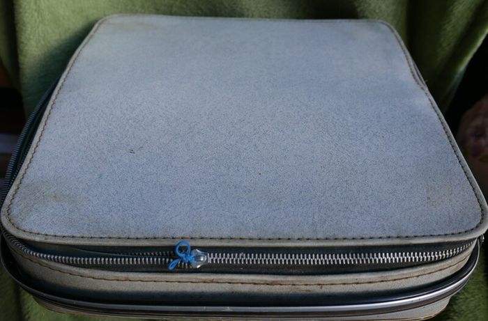 Brother Deluxe 1350 Vintage typewriter (in working order)
