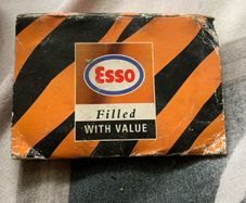 Rare Vintage - Esso golf Tees