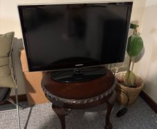 Samsung 32 inch TV