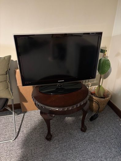 Samsung 32 inch TV