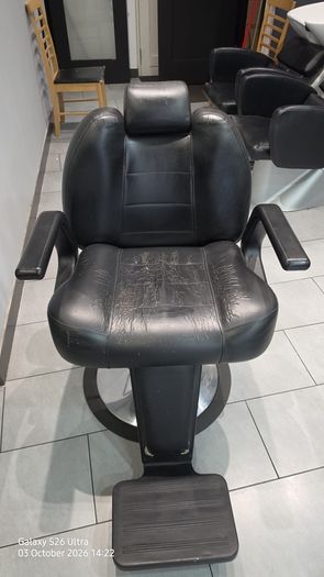 2 barber chairs & 2 chairs