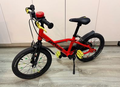 B TWIN Racing 900 16inch Kids Bike Excellent Condition