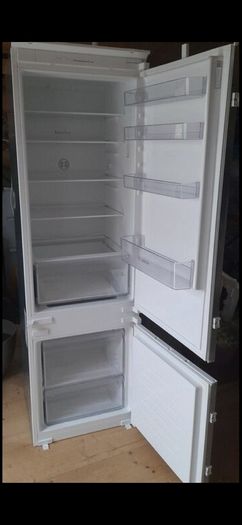 Bosch Integrated Fridge Freezer