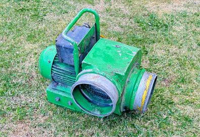 Farm / industrial blower