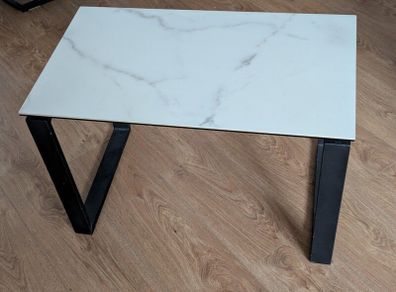 Coffee/lamp table