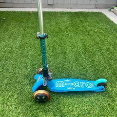 mini micro scooter deluxe in aqua